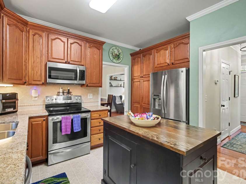 298 Covington Drive, Advance, NC 27006.  MLS# CAR4437758, YatesRealty ID 58642. 