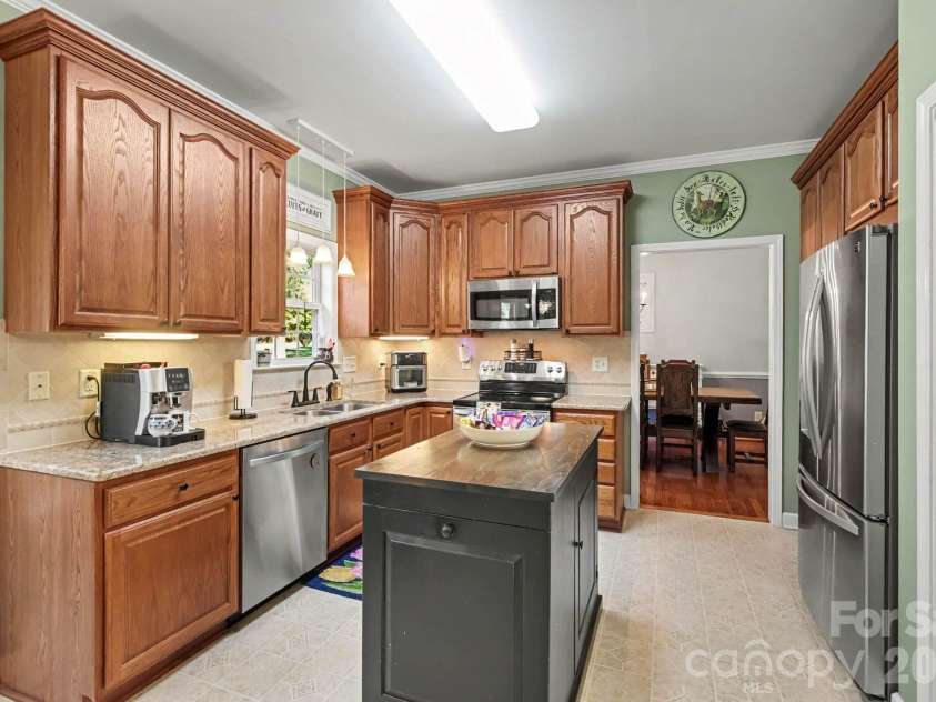 298 Covington Drive, Advance, NC 27006.  MLS# CAR4437758, YatesRealty ID 58642. 