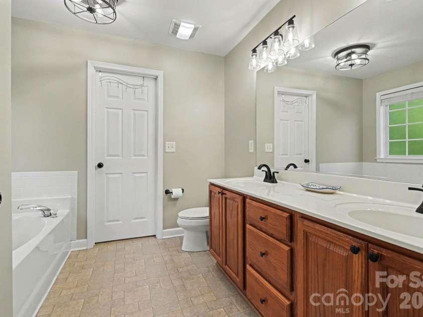 298 Covington Drive, Advance, NC 27006.  MLS# CAR4437758, YatesRealty ID 58642. 