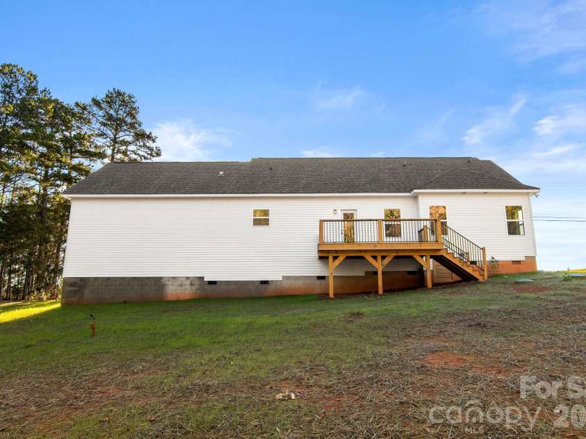4665 Riverside Road, Lancaster, SC 29720.  MLS# CAR4437789, YatesRealty ID 58648. 