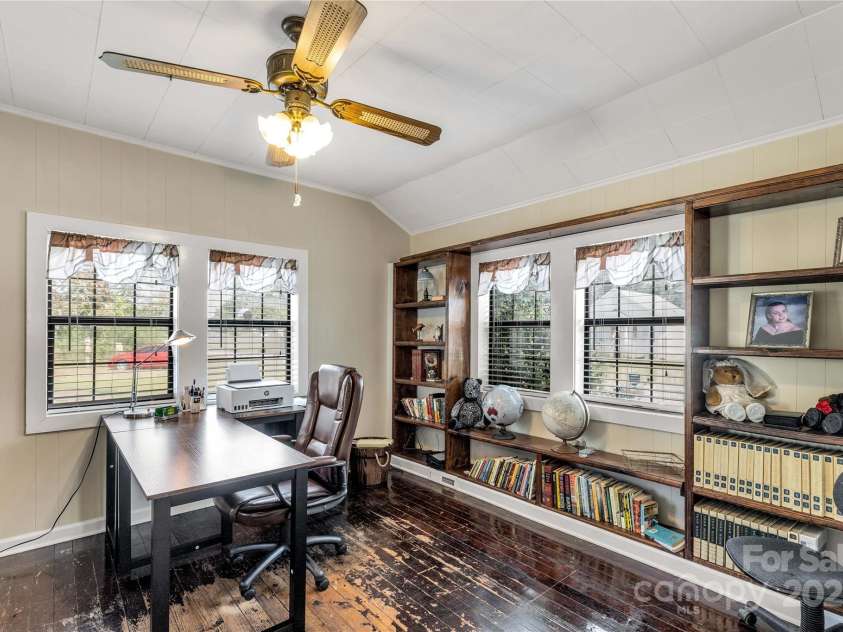 2538 Old Camden Highway, Lancaster, SC 29720.  MLS# CAR4309045, YatesRealty ID 5865. 3rd Bedroom/Office 