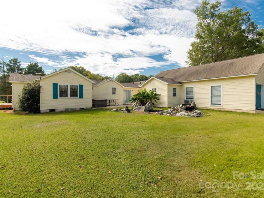 2538 Old Camden Highway, Lancaster, SC 29720.  MLS# CAR4309045, YatesRealty ID 5865. 