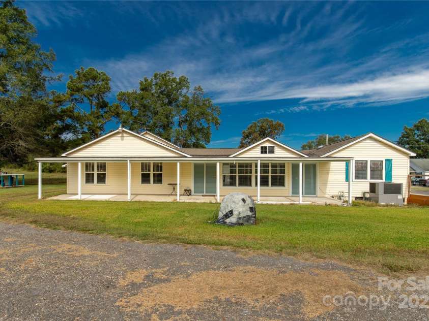 2538 Old Camden Highway, Lancaster, SC 29720.  MLS# CAR4309045, YatesRealty ID 5865. 