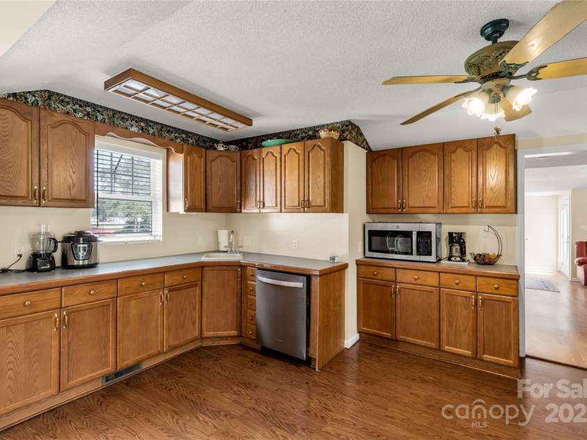 2538 Old Camden Highway, Lancaster, SC 29720.  MLS# CAR4309045, YatesRealty ID 5865. 
