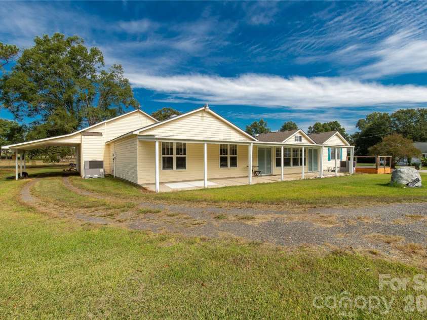 2538 Old Camden Highway, Lancaster, SC 29720.  MLS# CAR4309045, YatesRealty ID 5865. 
