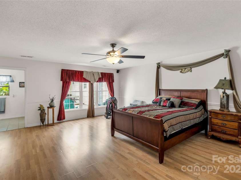 2538 Old Camden Highway, Lancaster, SC 29720.  MLS# CAR4309045, YatesRealty ID 5865. Primary Bed 