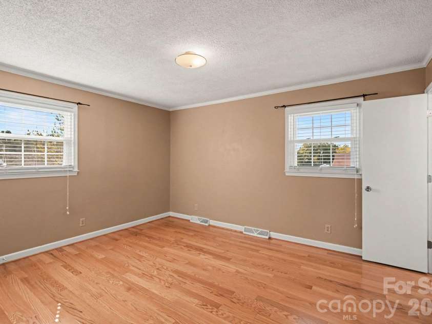729 Redland Road, Advance, NC 27006.  MLS# CAR4437784, YatesRealty ID 58660. 