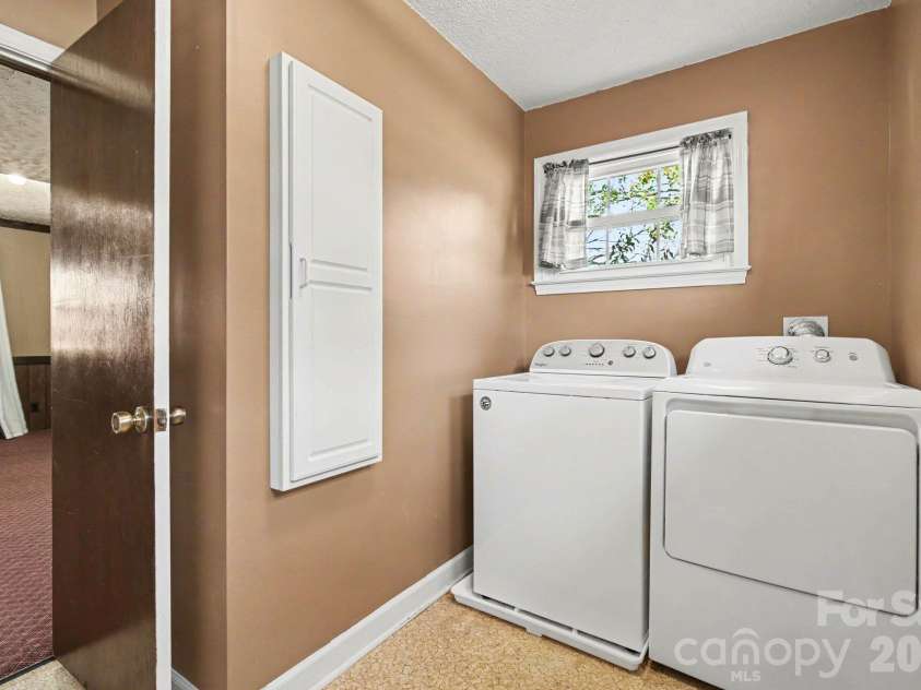 729 Redland Road, Advance, NC 27006.  MLS# CAR4437784, YatesRealty ID 58660. 