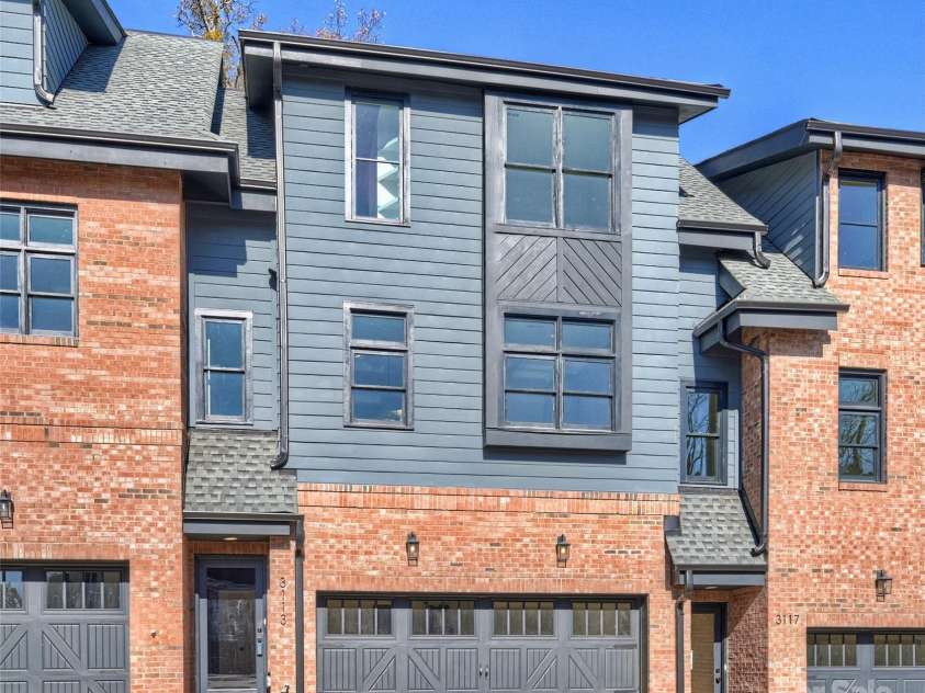 3113 Colyer Place, Charlotte, NC 28205.  MLS# CAR4214772, YatesRealty ID 5867. 2 Car Garage