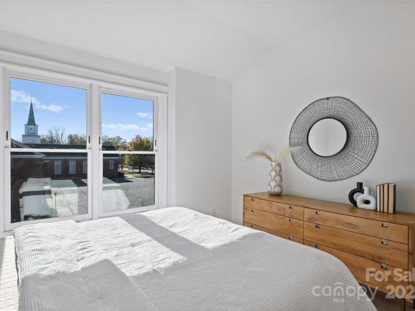 3113 Colyer Place, Charlotte, NC 28205.  MLS# CAR4214772, YatesRealty ID 5867. 2nd Bedroom