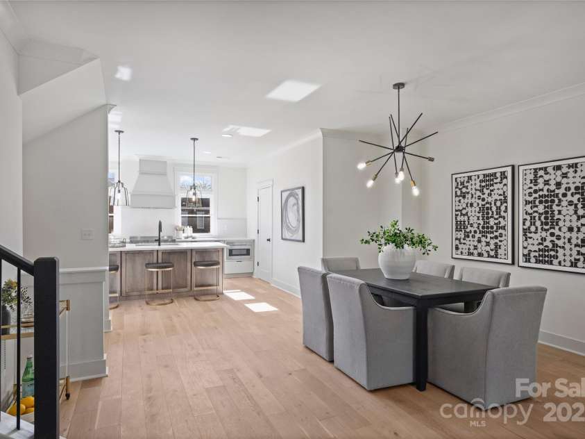 3113 Colyer Place, Charlotte, NC 28205.  MLS# CAR4214772, YatesRealty ID 5867. Dining
