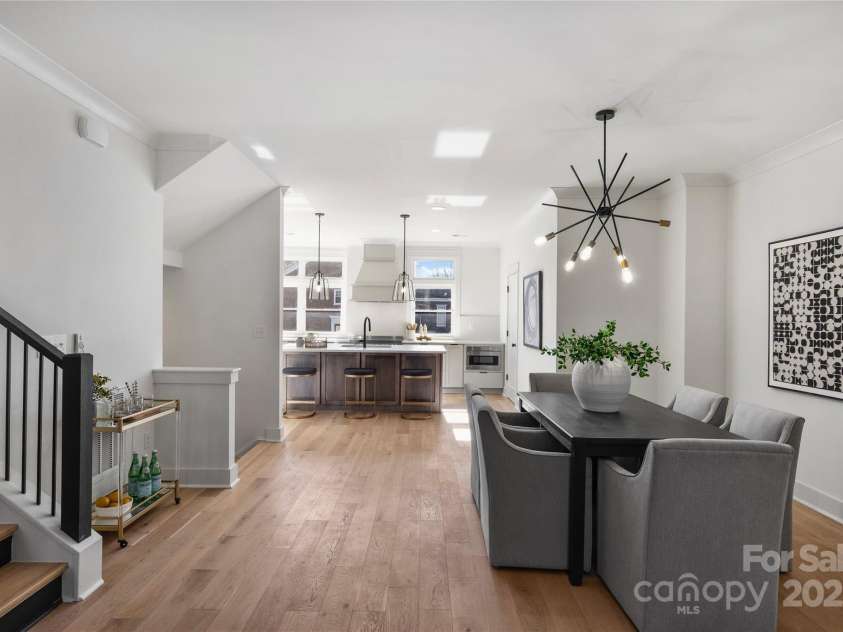 3113 Colyer Place, Charlotte, NC 28205.  MLS# CAR4214772, YatesRealty ID 5867. Dining