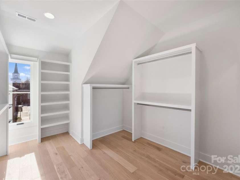 3113 Colyer Place, Charlotte, NC 28205.  MLS# CAR4214772, YatesRealty ID 5867. Primary closet