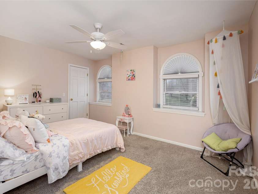 102 Brookhollow Drive, Flat Rock, NC 28731.  MLS# CAR4369070, YatesRealty ID 58679. 