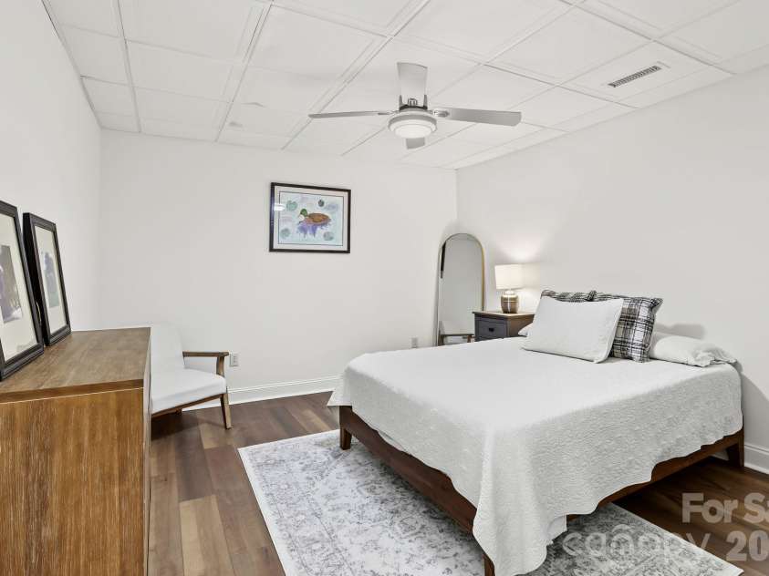 117 Founders Drive, Flat Rock, NC 28731.  MLS# CAR4392476, YatesRealty ID 58680. 