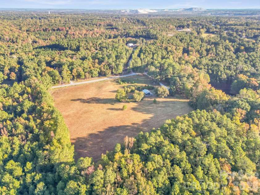 422 Winterwood Road, Kershaw, SC 29067.  MLS# CAR4437965, YatesRealty ID 58682. 