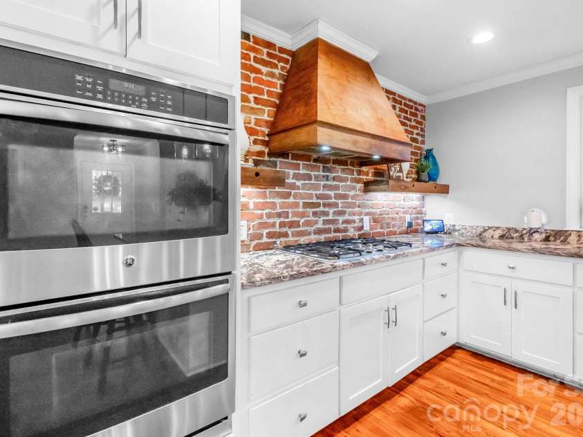 422 Winterwood Road, Kershaw, SC 29067.  MLS# CAR4437965, YatesRealty ID 58682. 