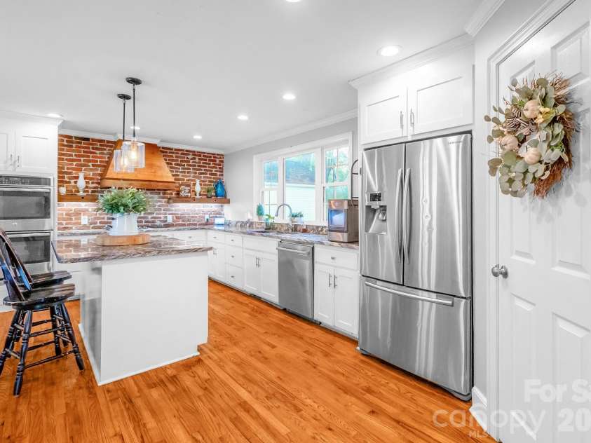422 Winterwood Road, Kershaw, SC 29067.  MLS# CAR4437965, YatesRealty ID 58682. 