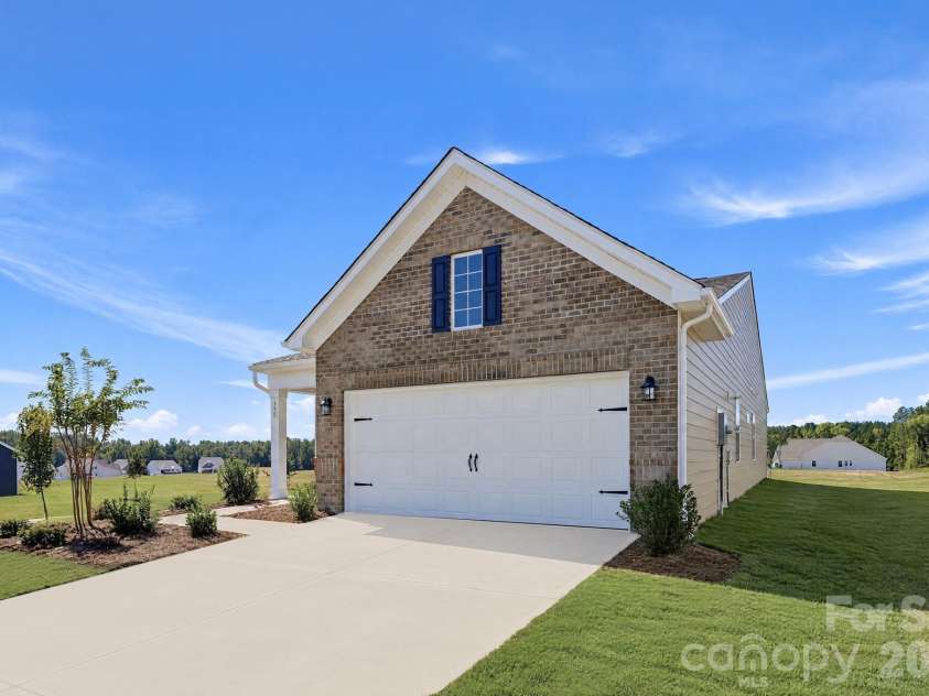 395 Waxhaw Village Road, Lancaster, SC 29720.  MLS# CAR4437984, YatesRealty ID 58687. 