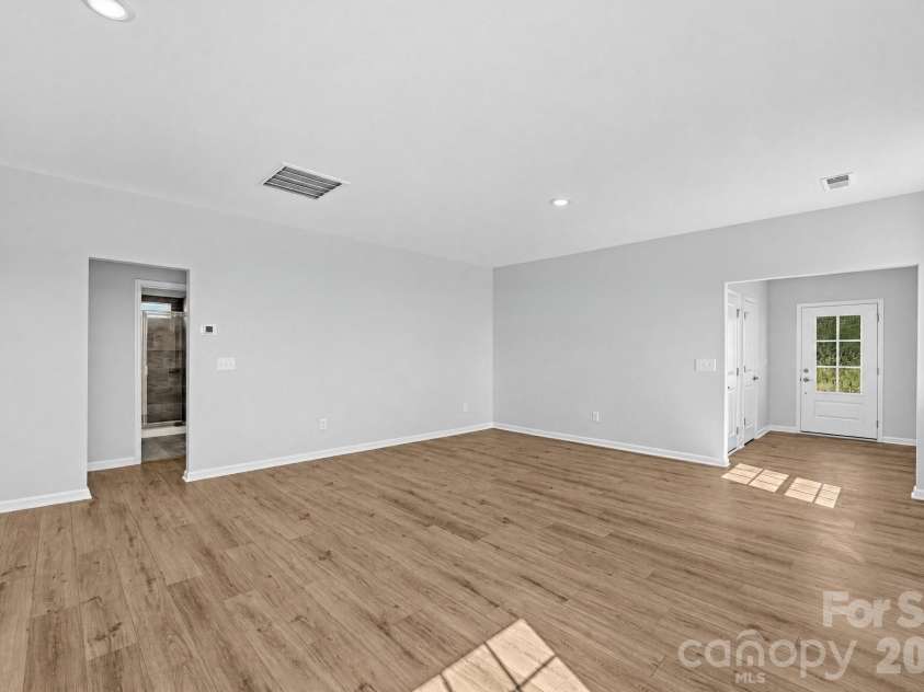 395 Waxhaw Village Road, Lancaster, SC 29720.  MLS# CAR4437984, YatesRealty ID 58687. 