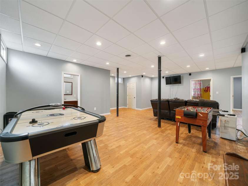 370 Wilson Road, Bakersville, NC 28705.  MLS# CAR4220235, YatesRealty ID 5869. 