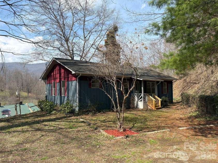 67 Quartz Lane, Balsam, NC 28707.  MLS# CAR4303885, YatesRealty ID 5869. 
