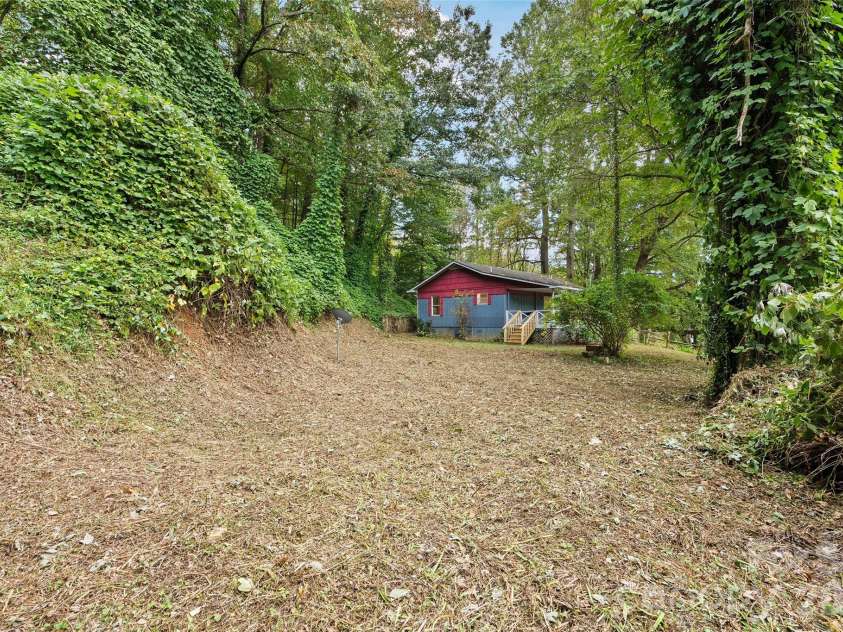 67 Quartz Lane, Balsam, NC 28707.  MLS# CAR4427799, YatesRealty ID 5869. 