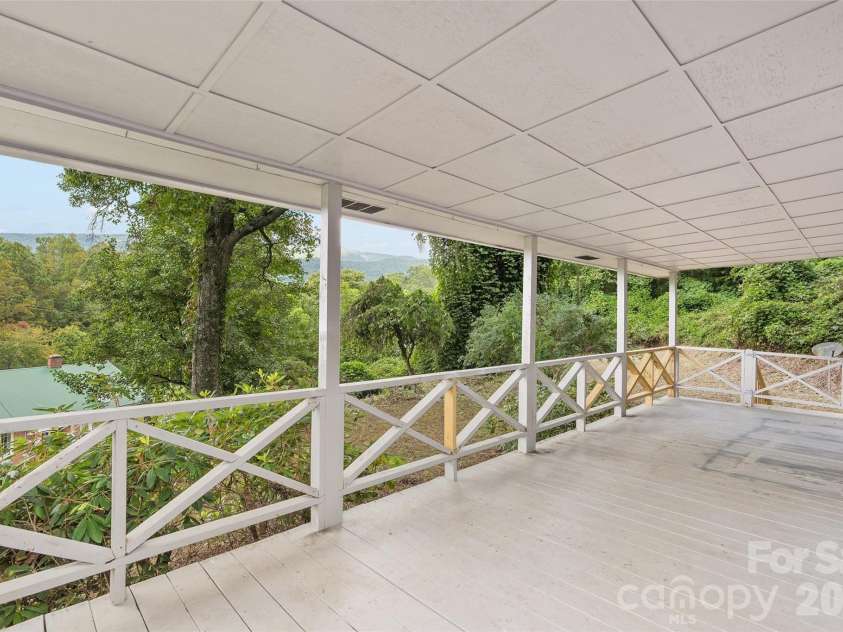 67 Quartz Lane, Balsam, NC 28707.  MLS# CAR4427799, YatesRealty ID 5869. 