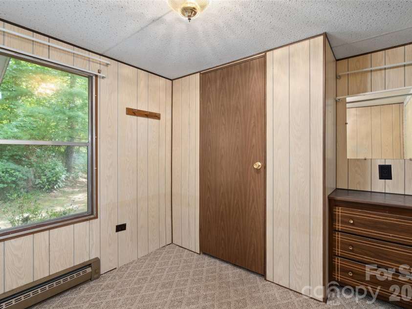 67 Quartz Lane, Balsam, NC 28707.  MLS# CAR4427799, YatesRealty ID 5869. 