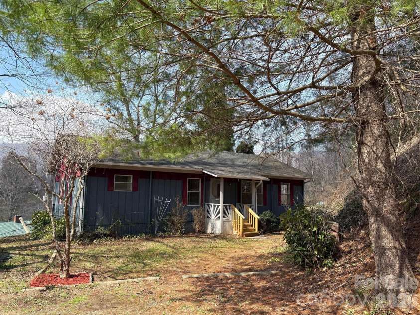 67 Quartz Lane, Balsam, NC 28707.  MLS# CAR4427799, YatesRealty ID 5869. 