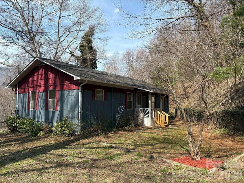 67 Quartz Lane, Balsam, NC 28707.  MLS# CAR4427799, YatesRealty ID 5869. 