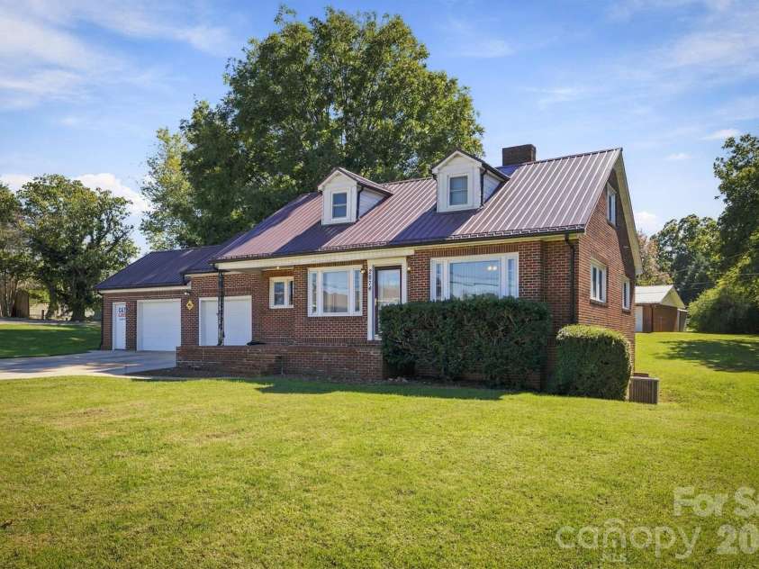 2674 US 70 Highway, Morganton, NC 28655.  MLS# CAR4438020, YatesRealty ID 58697. 