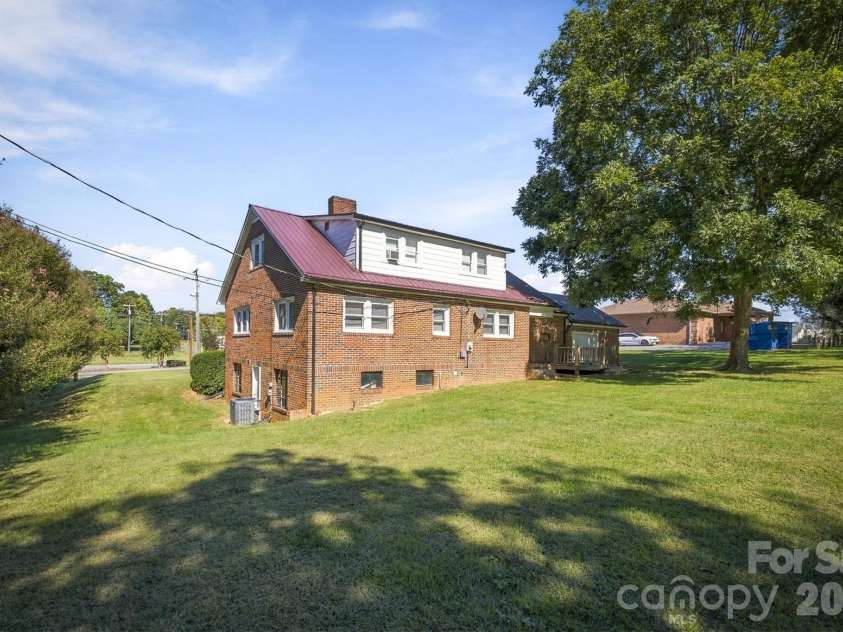 2674 US 70 Highway, Morganton, NC 28655.  MLS# CAR4438020, YatesRealty ID 58697. 