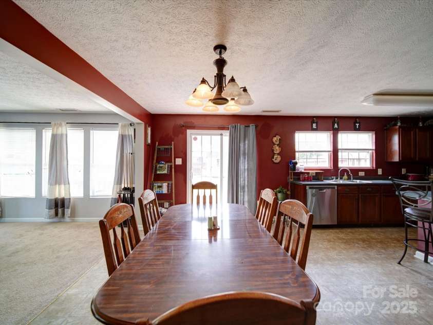 3841 Shasta Circle, Clover, SC 29710.  MLS# CAR4224933, YatesRealty ID 587. 