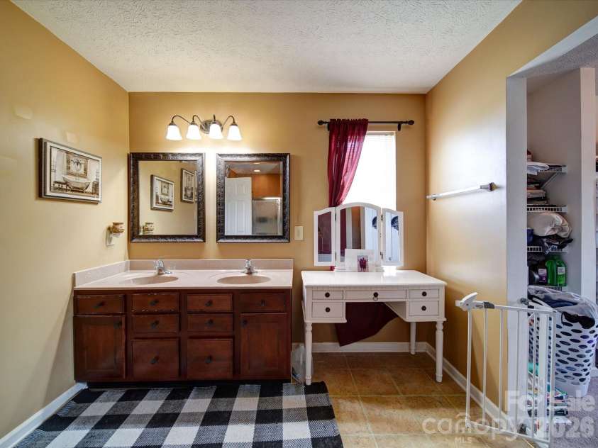 3841 Shasta Circle, Clover, SC 29710.  MLS# CAR4389038, YatesRealty ID 587. 