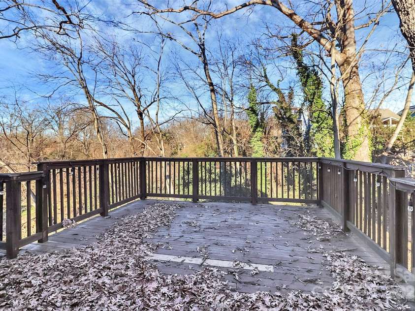835 Belmont Avenue, Charlotte, NC 28205.  MLS# CAR4213591, YatesRealty ID 587. 
