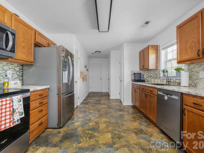 255 Evening Drive, Salisbury, NC 28147.  MLS# CAR4434495, YatesRealty ID 58702. 