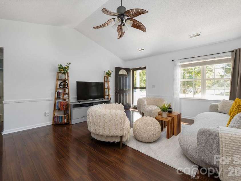 255 Evening Drive, Salisbury, NC 28147.  MLS# CAR4434495, YatesRealty ID 58702. 