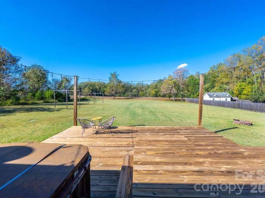 255 Evening Drive, Salisbury, NC 28147.  MLS# CAR4434495, YatesRealty ID 58702. 