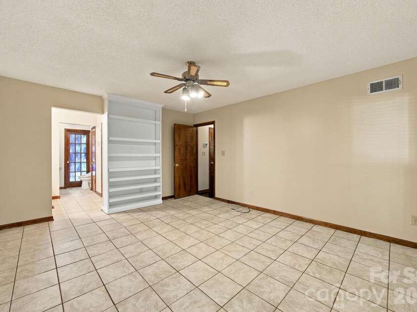 3400 Jonesberry Road, Mint Hill, NC 28105.  MLS# CAR4433749, YatesRealty ID 58705. 
