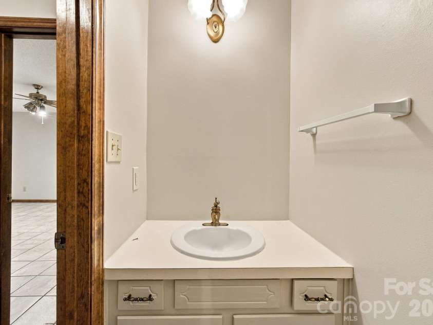 3400 Jonesberry Road, Mint Hill, NC 28105.  MLS# CAR4433749, YatesRealty ID 58705. 