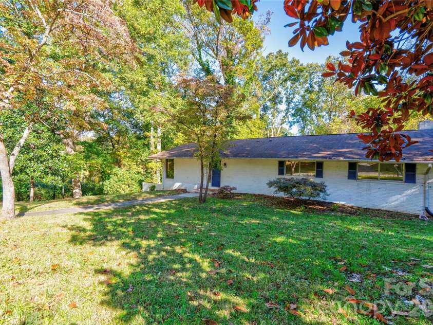 712 Hanover Drive, Shelby, NC 28150.  MLS# CAR4436522, YatesRealty ID 58706. Front