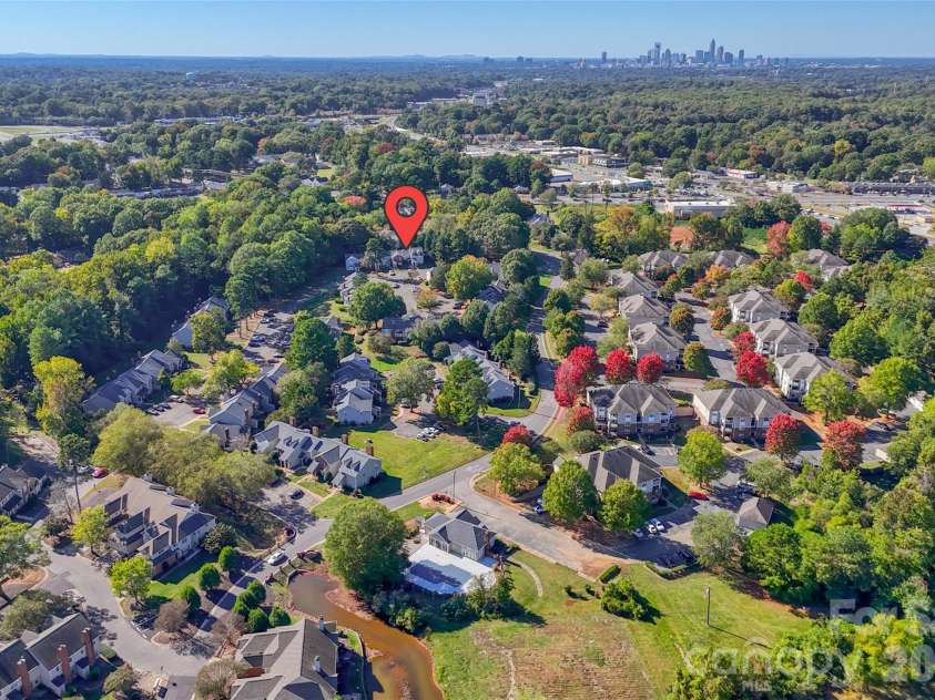 2913 Iron Gate Lane, Charlotte, NC 28212.  MLS# CAR4438016, YatesRealty ID 58707. 
