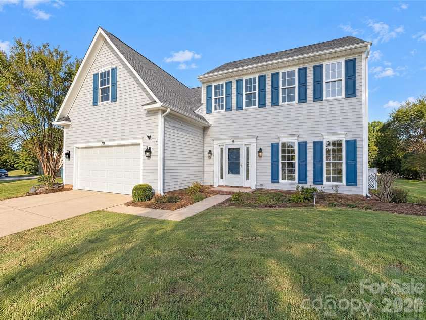 12613 Winget Road, Charlotte, NC 28278.  MLS# CAR4438051, YatesRealty ID 58709. 