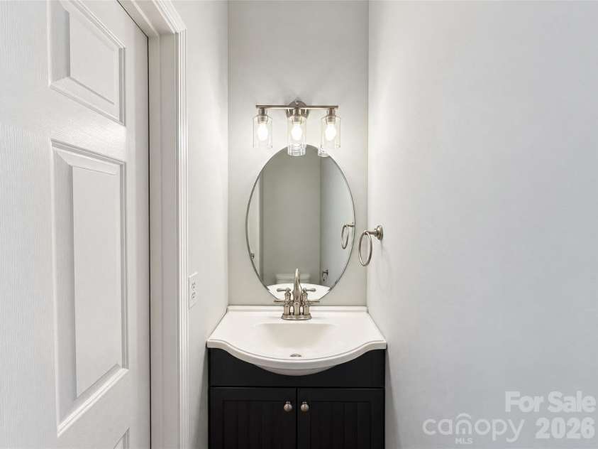 12613 Winget Road, Charlotte, NC 28278.  MLS# CAR4438051, YatesRealty ID 58709. 