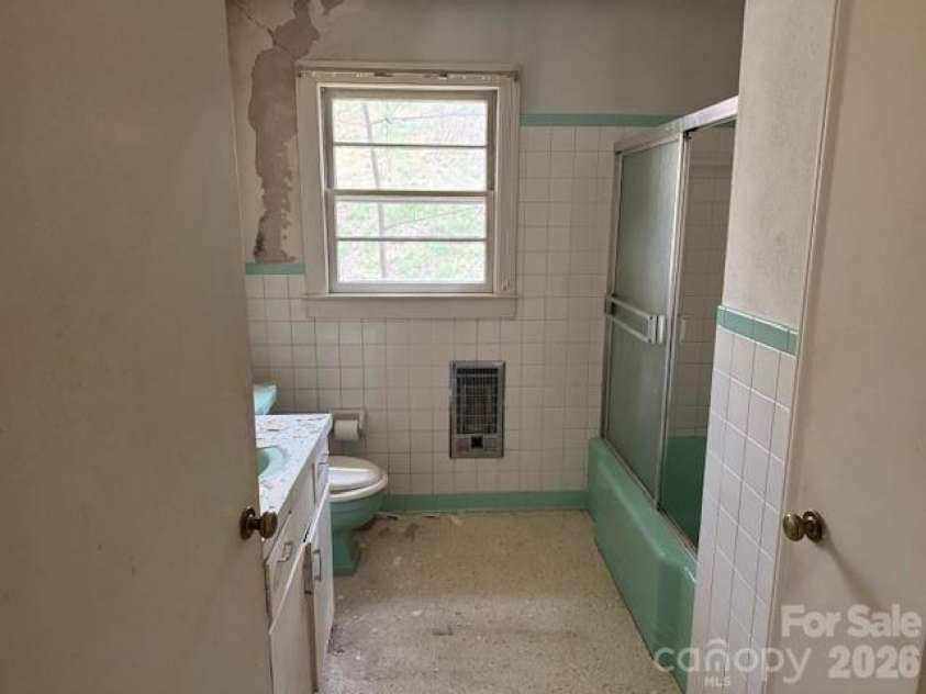 3053 Mineral Springs Mountain Road, Valdese, NC 28690.  MLS# CAR4358401, YatesRealty ID 5871. 