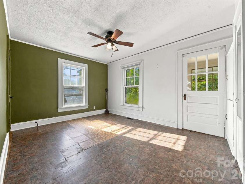204 Eldred Street, Valdese, NC 28690.  MLS# CAR4437060, YatesRealty ID 58715. 