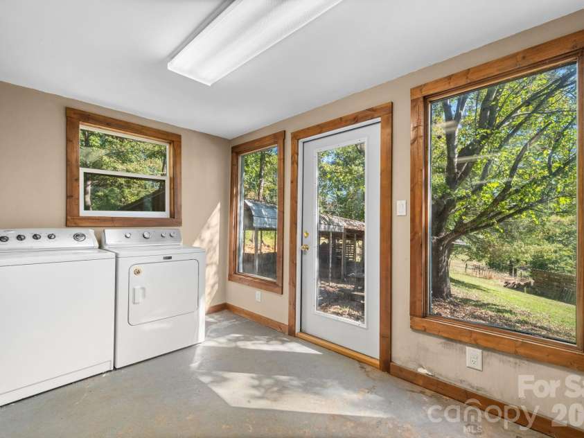 131 Clay Street, Morganton, NC 28655.  MLS# CAR4438053, YatesRealty ID 58718. 