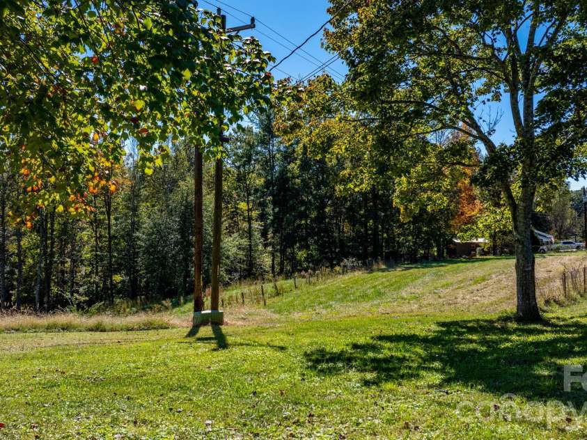 131 Clay Street, Morganton, NC 28655.  MLS# CAR4438053, YatesRealty ID 58718. 