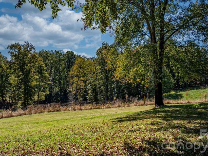 131 Clay Street, Morganton, NC 28655.  MLS# CAR4438053, YatesRealty ID 58718. 